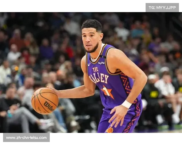 德文·布克:无敌得分后卫三分球精准如神助 德文·布克:无敌得分后卫三分球精准如神助